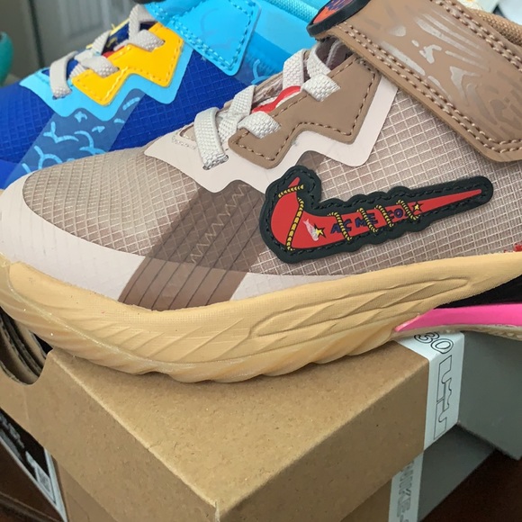 Space Jam Lebron XVlll Low (PS) - Picture 3 of 9